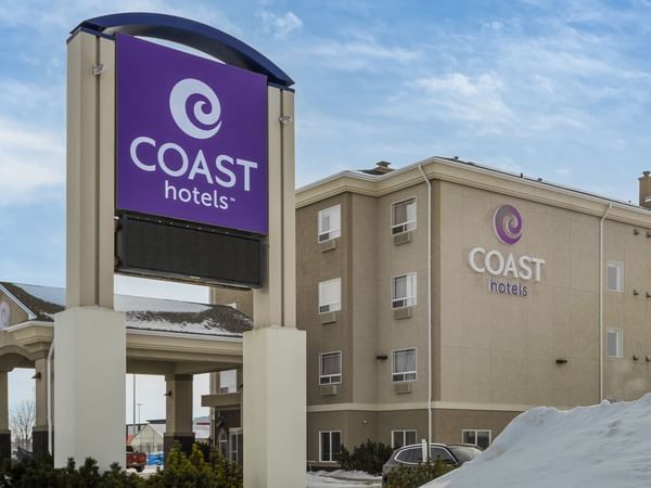 Coast Weyburn Hotel Exterior