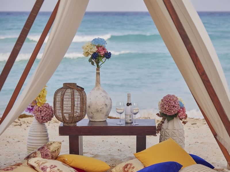 Picnic Aruba of Honeymoon Suite at Fiesta Americana Hotels