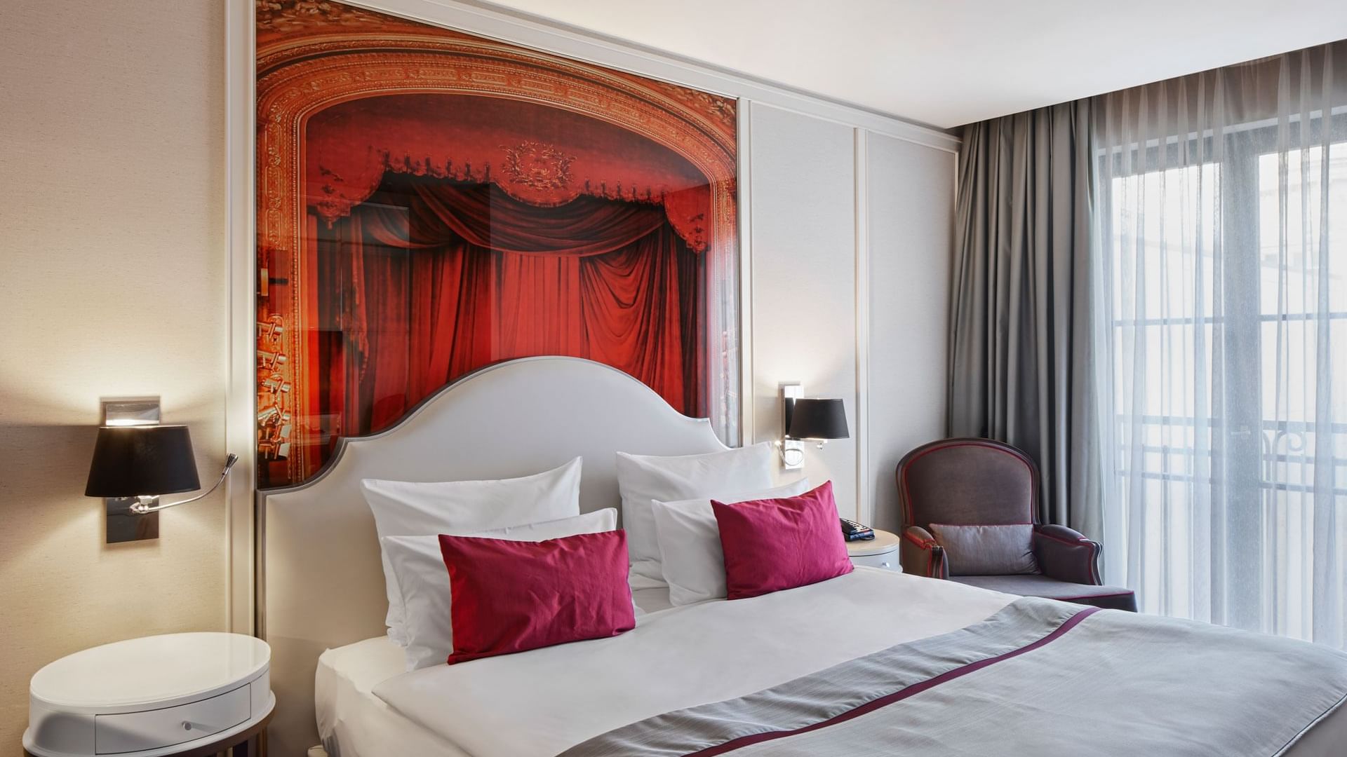 Nightstands & lounger by the bed in Superior Room at Titanic Gendarmenmarkt Berlin