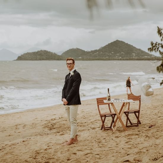 Groom by the Sea near Pullman Palm Cove Sea Temple Resort & Spa