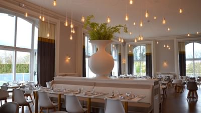 Restaurant 04
