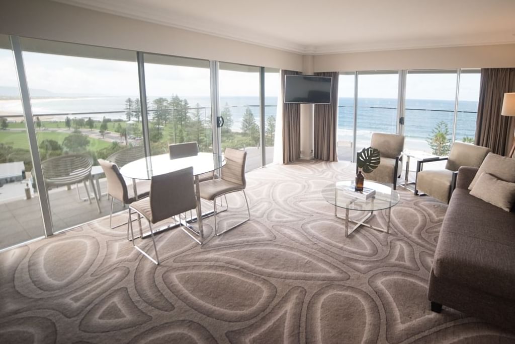 Novotel Wollongong Northbeach panorama suite