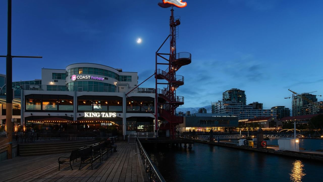 Coast Lonsdale Quay Hotel Night View