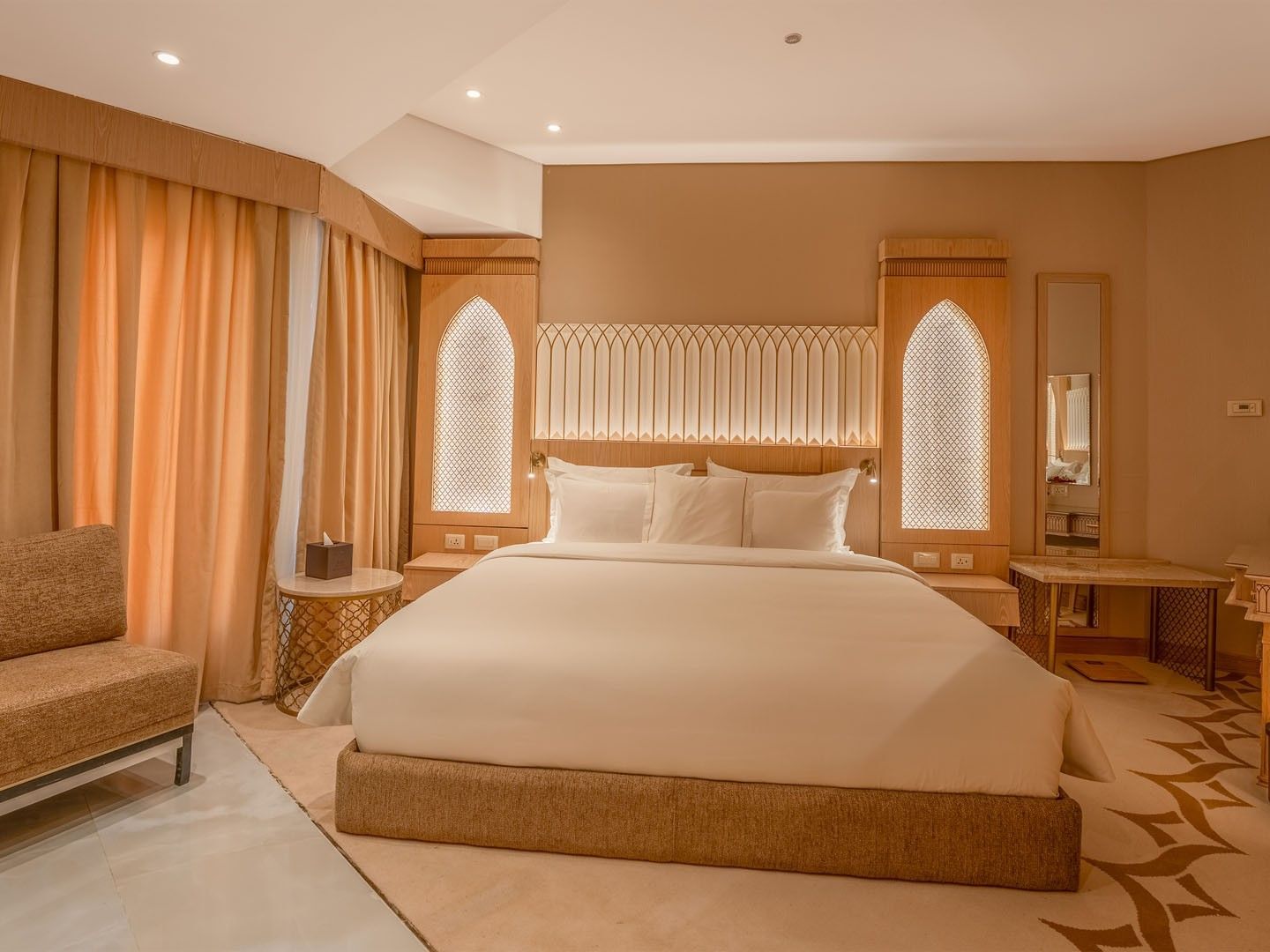 Standard King Room City view at World Heart Hotel Baghdad