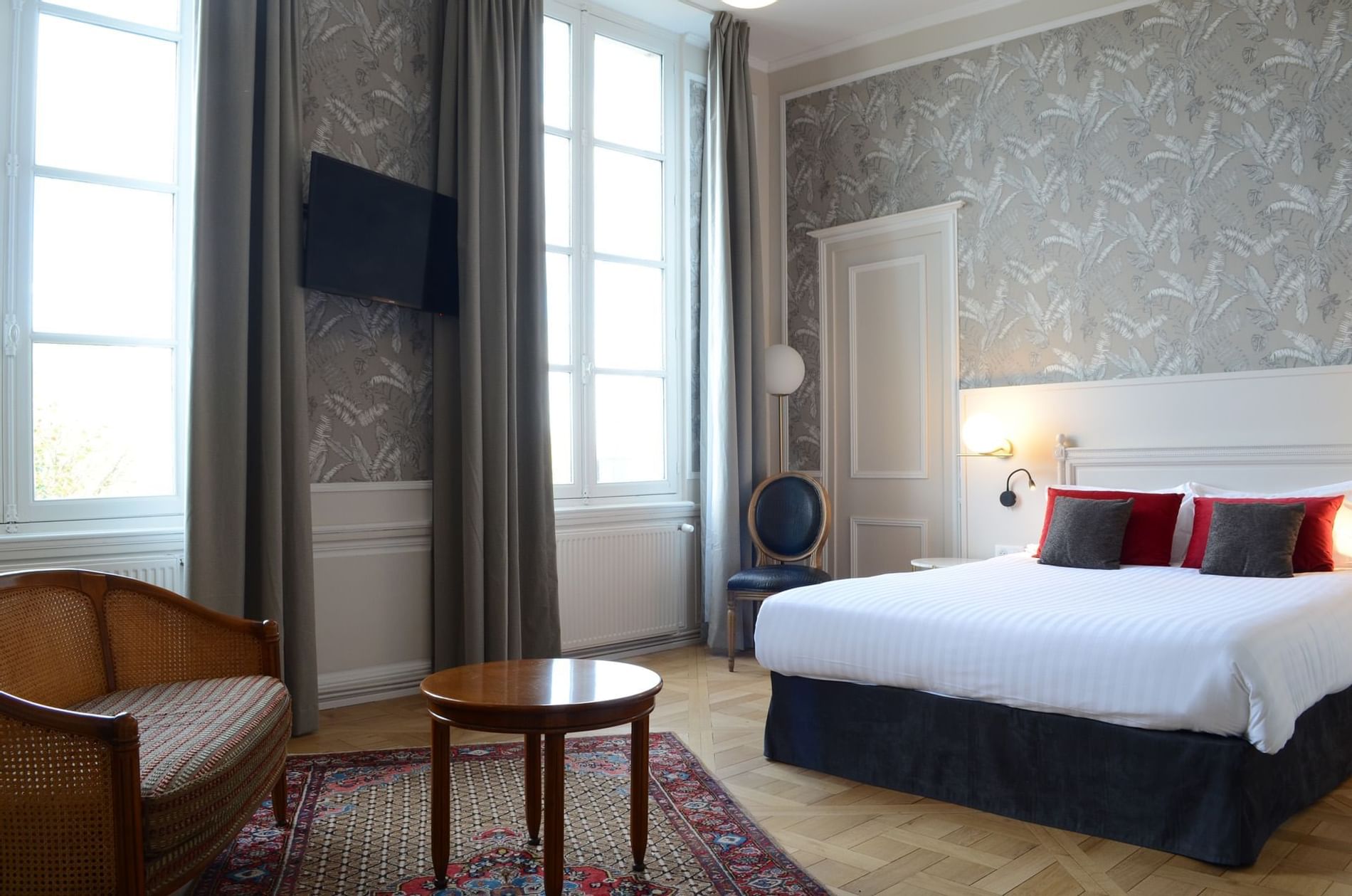 Prestige Loire Room at Hotel Anne d'Anjou in Saumur, France