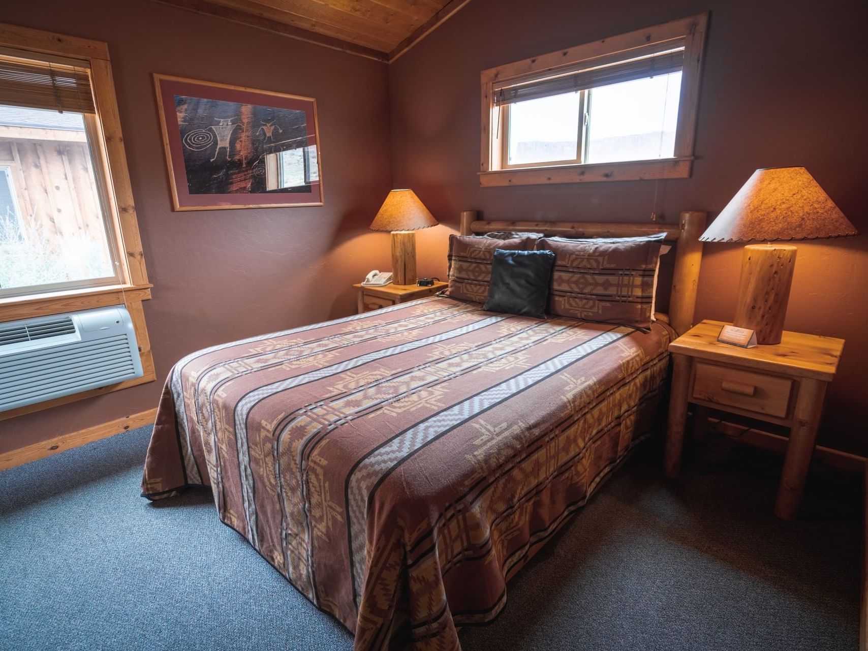 Queen Cabin