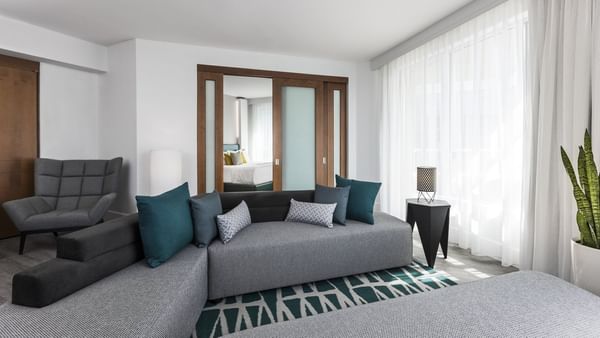 Living space of Premier Suite at Warwick le Crystal