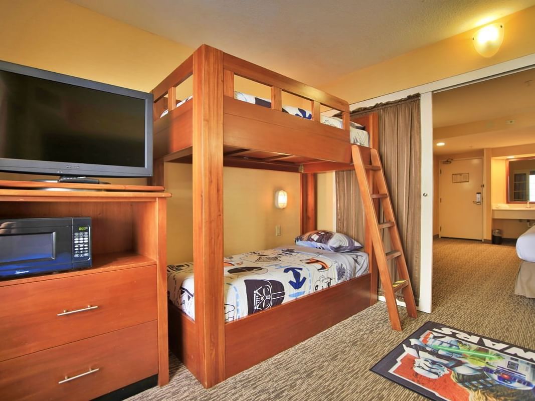 Bunk Beds & Tv in Galaxy Suite at Anaheim Portofino Inn