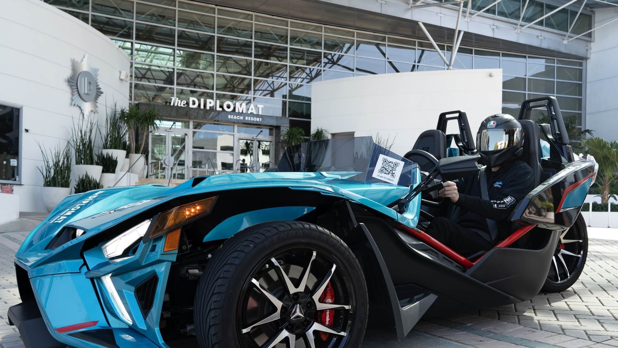 Slingshot Vehicle Rentals at Diplomat Beach Resort