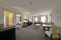 Coast-Kamloops-Premium-2-Bedroom-Suite-2-Queen-Beds 3