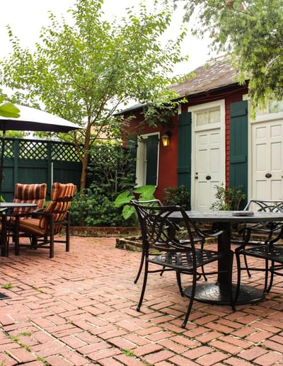Arranged outdoor dining area at Hotel St. Pierre