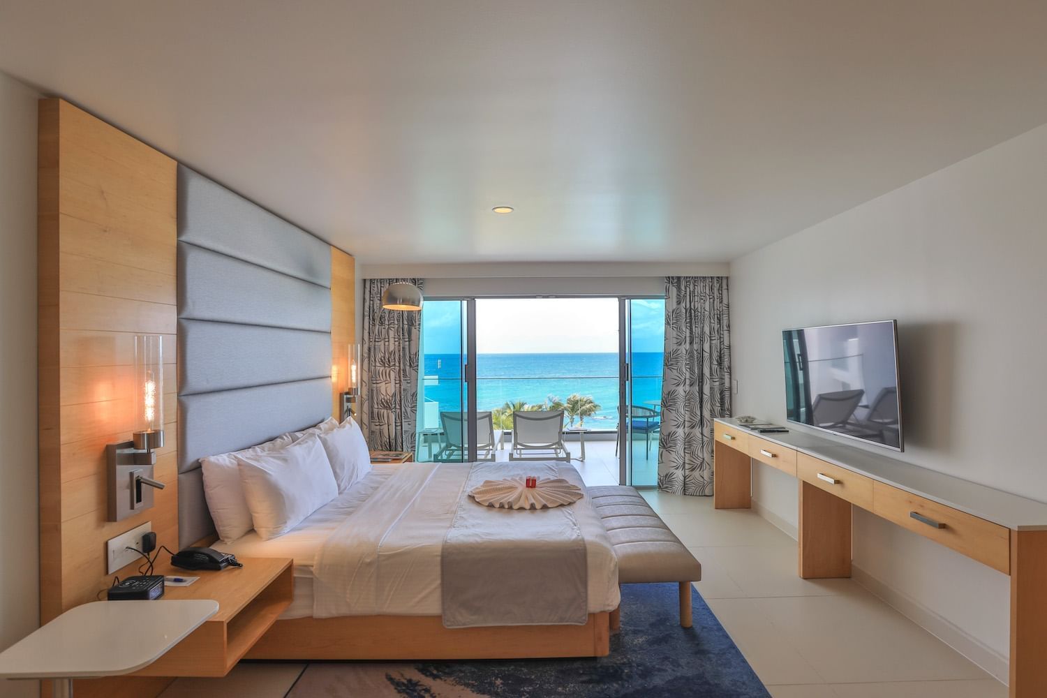 Penthouse Oceanfront Suite | St Maarten Accommodations