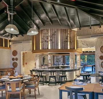 Nori Asian Restaurant в Titanic Deluxe Golf Belek — современный интерьер с утончёнными азиатскими акцентами.