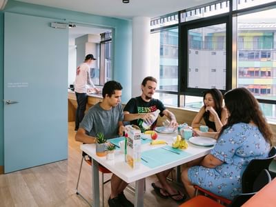 Six Bedroom Multi Share_dining