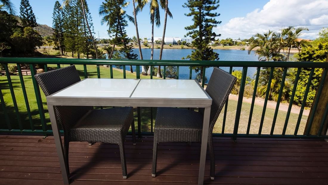 Deluxe King Rooms offer a private balcony with views of Lake Curralea