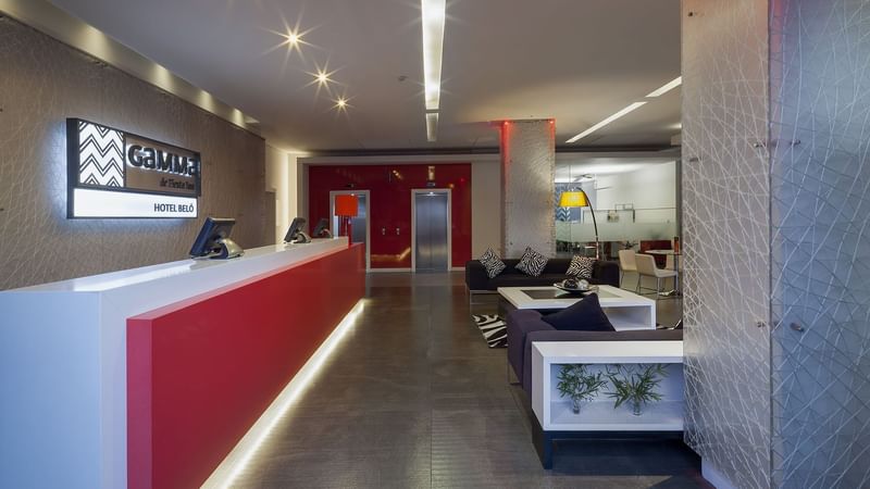 Close-up on the Front desk at Gamma Morelia Beló