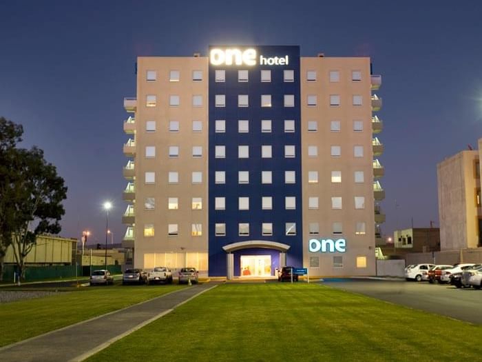 Vista exterior de One San Luis Potosí Glorieta Juárez