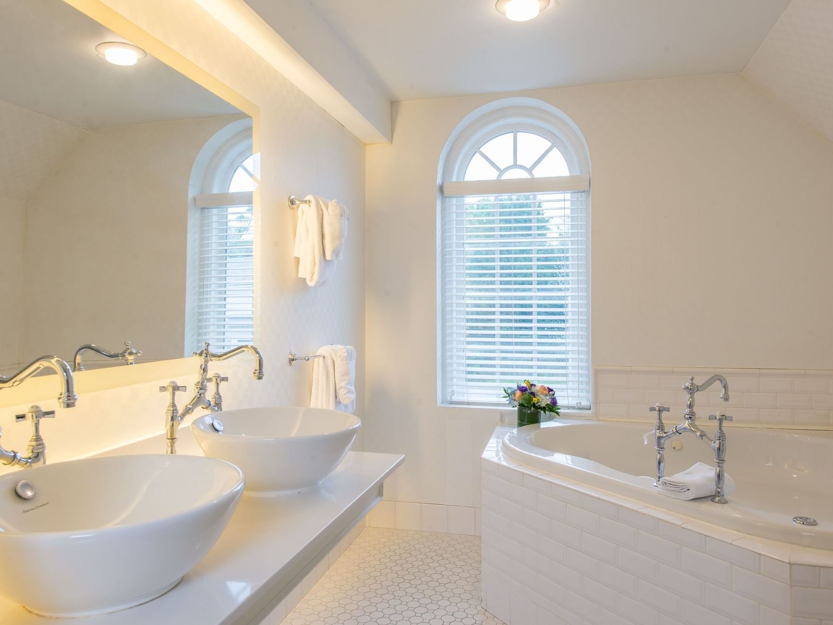 Bathroom Jacuzzi & vanity in Jacuzzi Suite at The Exeter Inn