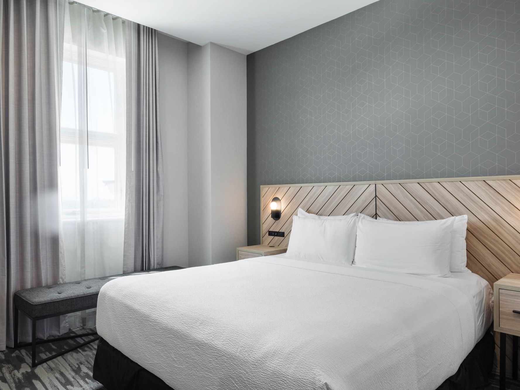 dartmouth hotel rooms