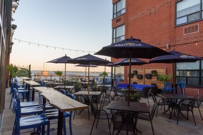 B&B patio area at Waterfront Hotel Downtown Burlington