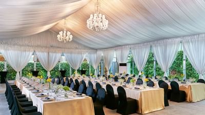 A Wedding Décor in Tudor Courtyard at Goodwood Park Hotel