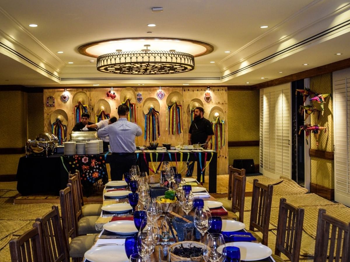 Dinner table arranged in Piramide at Mundo Imperial