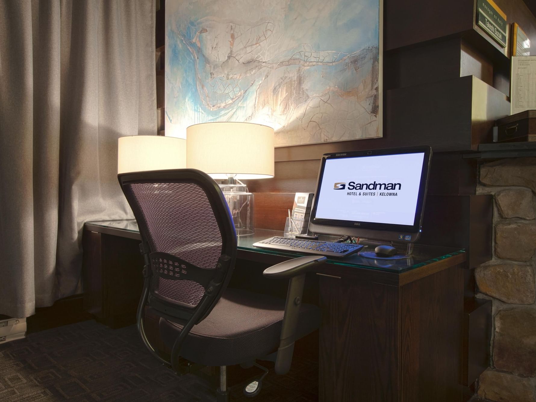 Amenities Pet Friendly Hotels Kelowna Sandman Hotel Kelowna