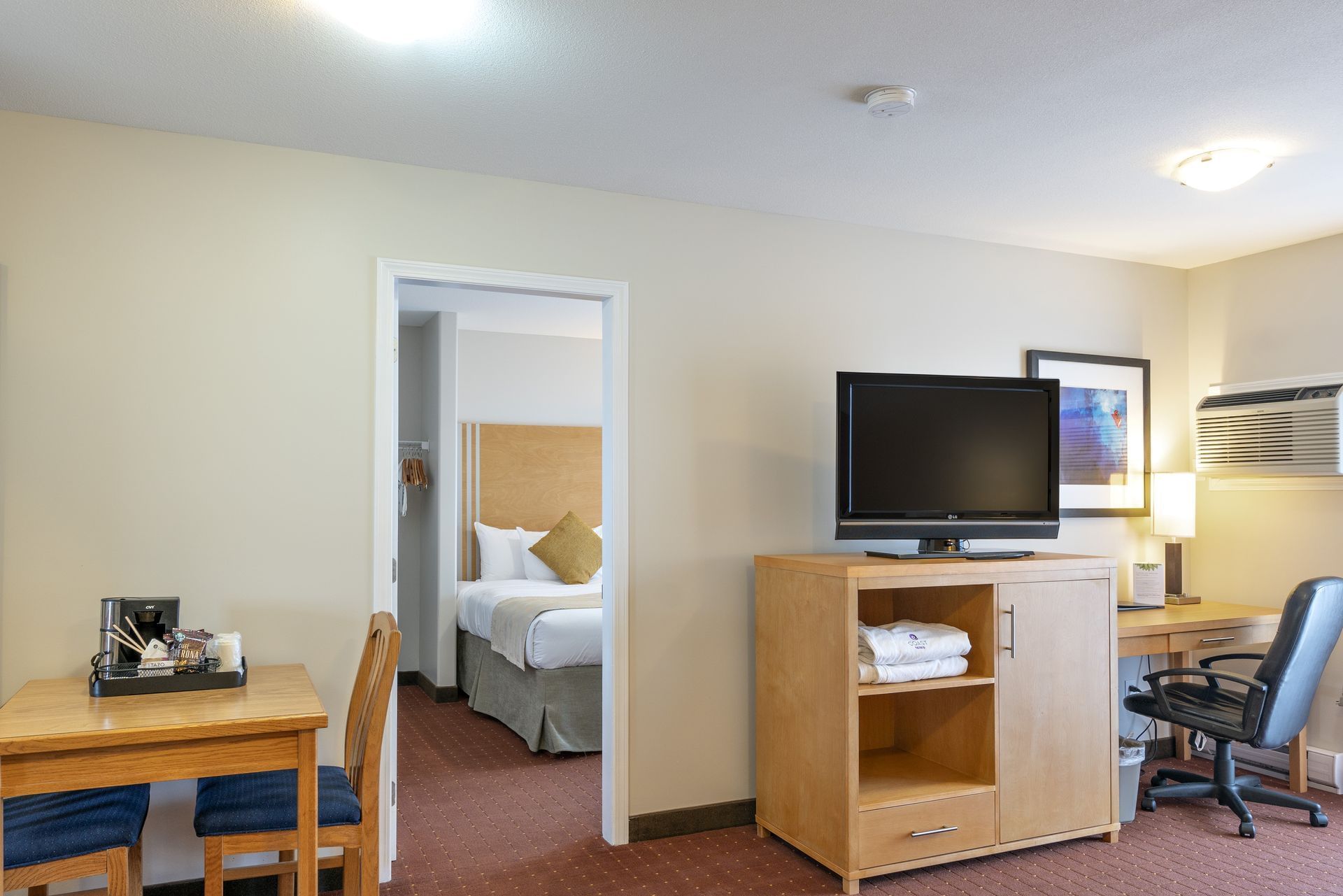 Coast Osoyoos Beach Hotel - Premium Queen Queen Suite(8)