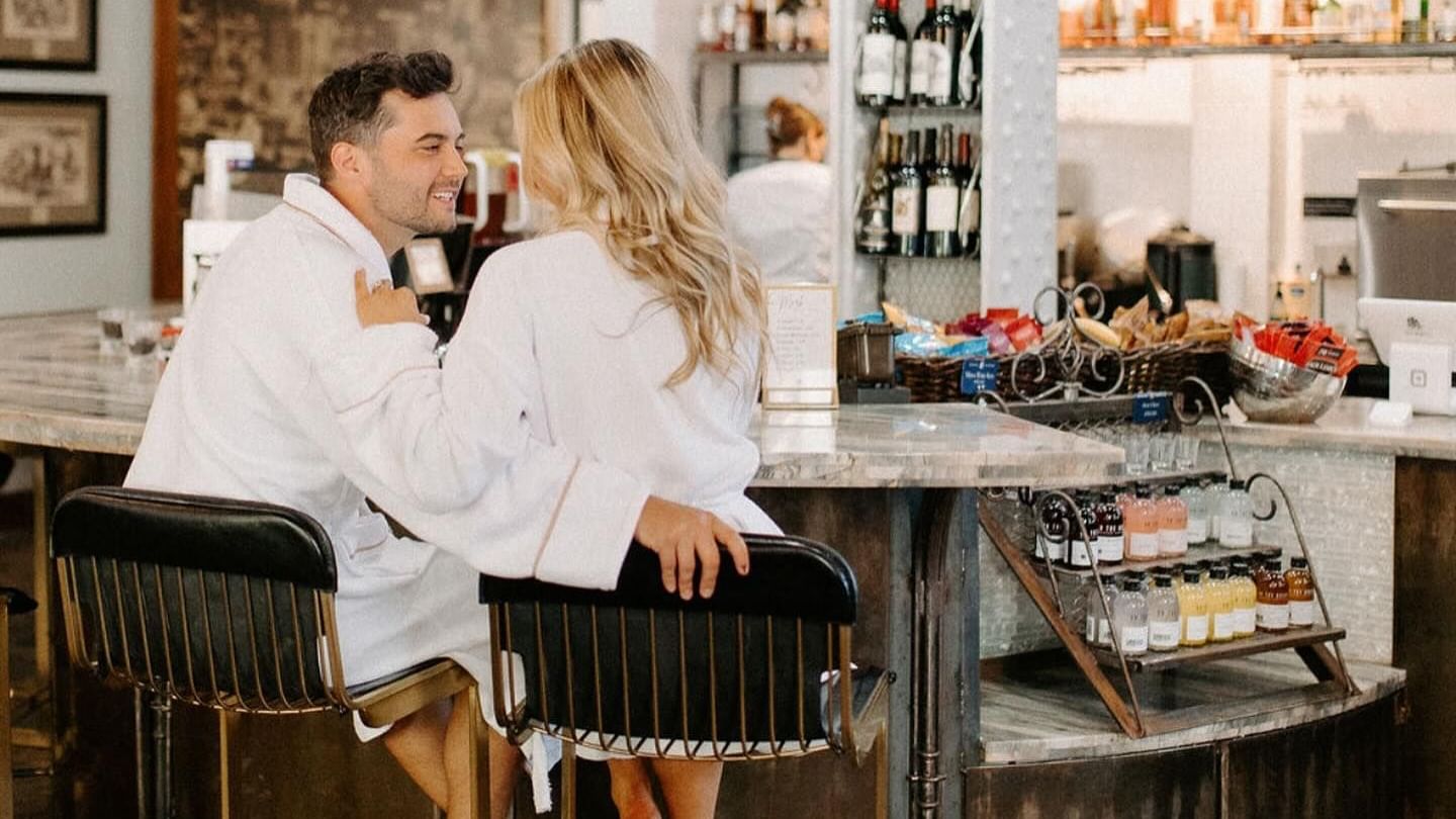 couple having coffee