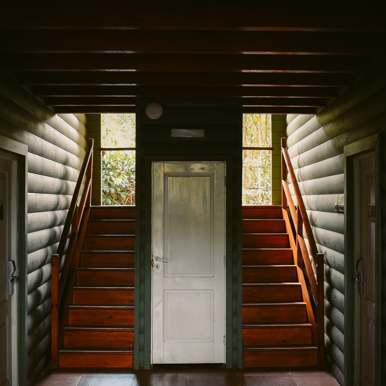 View of an indoor stairway at La Cantera Lodge de Selva