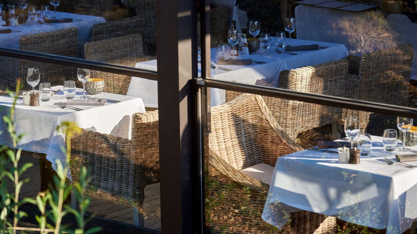 Outdoor dining area in The Bistro at Domaine De Manville