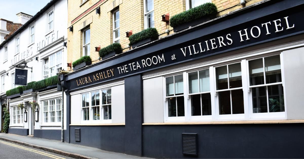 Exterior of Villiers Hotel, one of the best bereavement venues in Buckingham