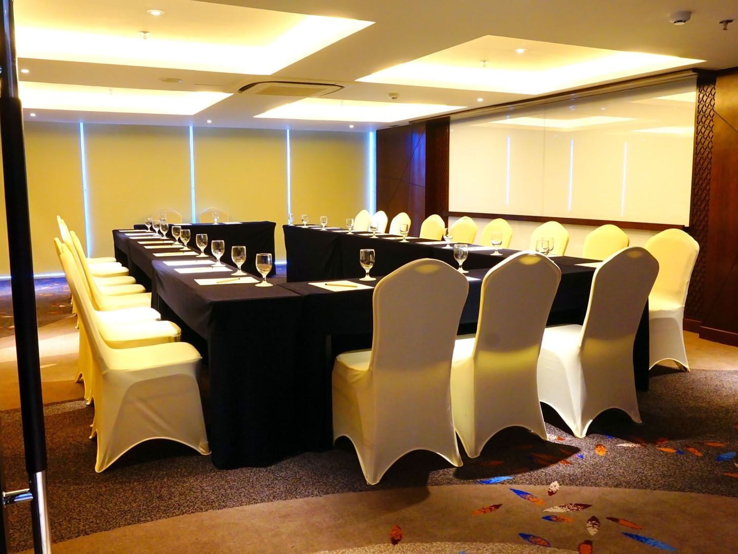 U shaped table set up in Meeting Room 3 at LK Pandanaran Hotel & Serviced Apartments