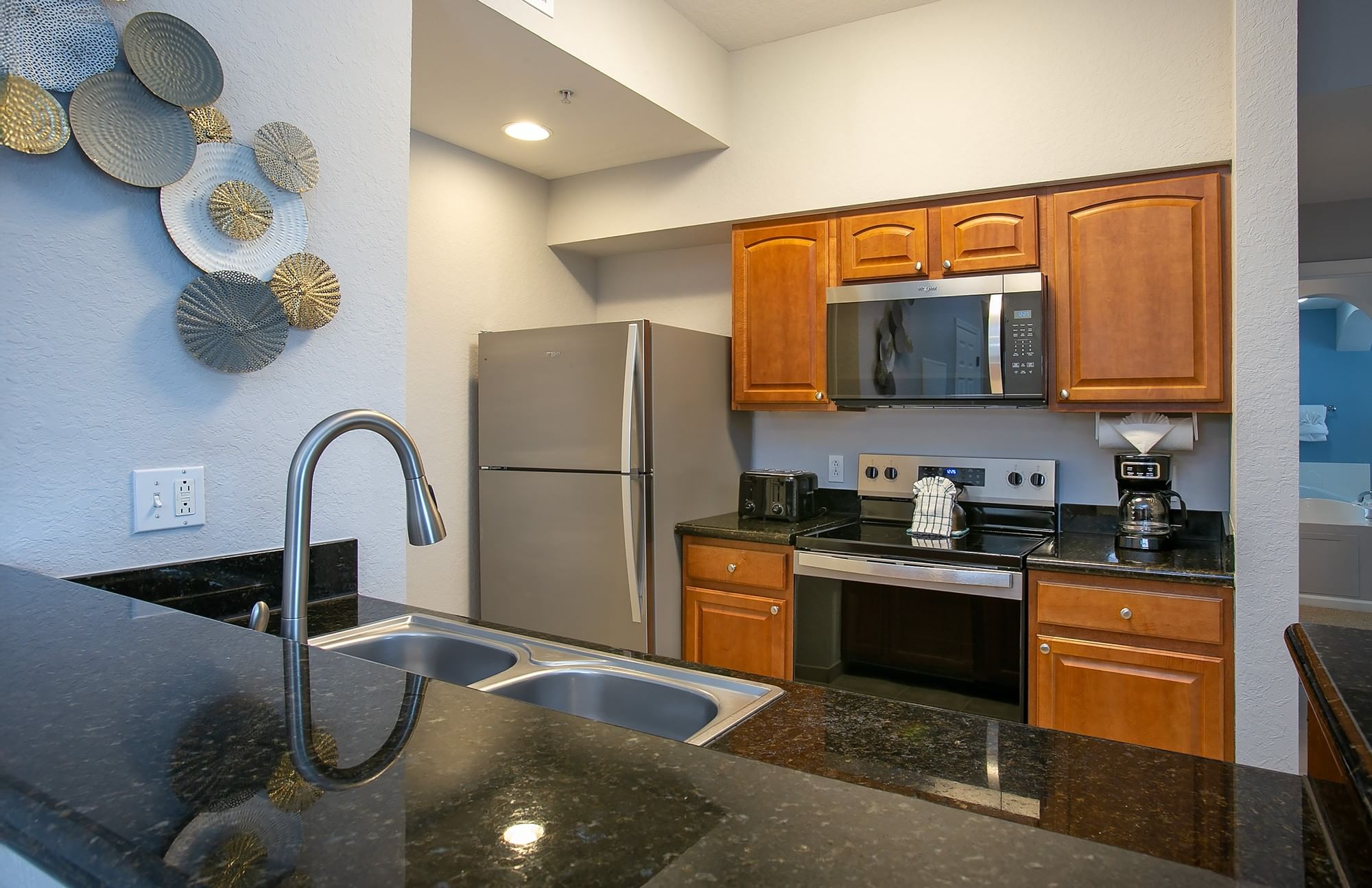 LBV Signature Collection Suites - 3 Bedroom 3 Bath - Kitchen