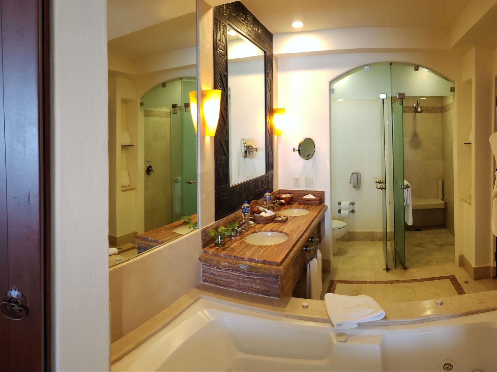 Bathroom in a Junior Suite Oceanfront room at Marquis Los Cabos