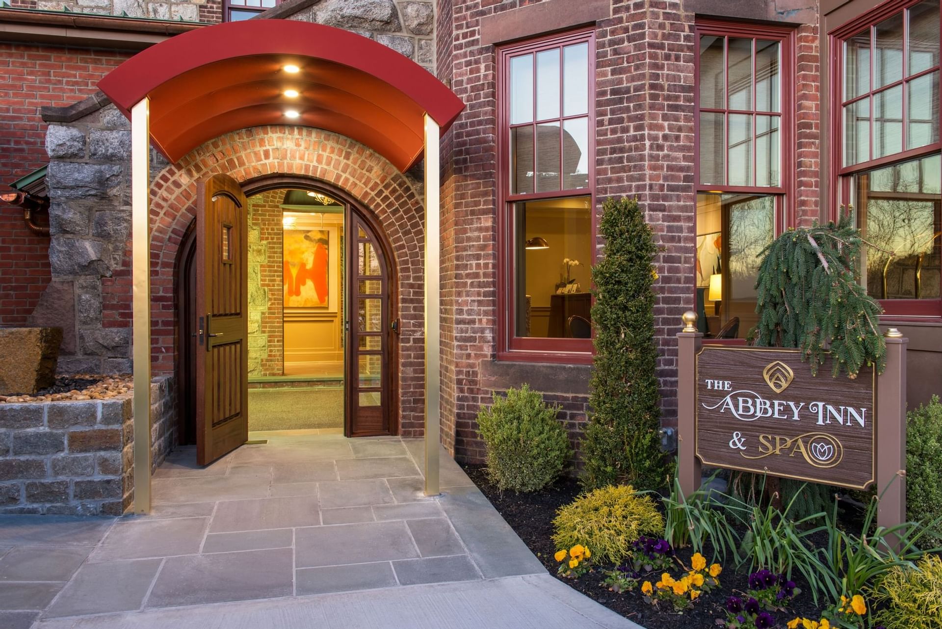 Hudson Valley Hotel Jobs at The Abbey Inn & Spa