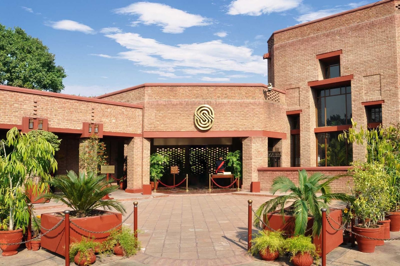 Faisalabad Serena Hotel | Best Hotel In Faisalabad