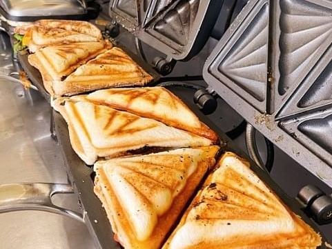 Toasts in Jaffle Shack Café near Ocean Centre Hotel