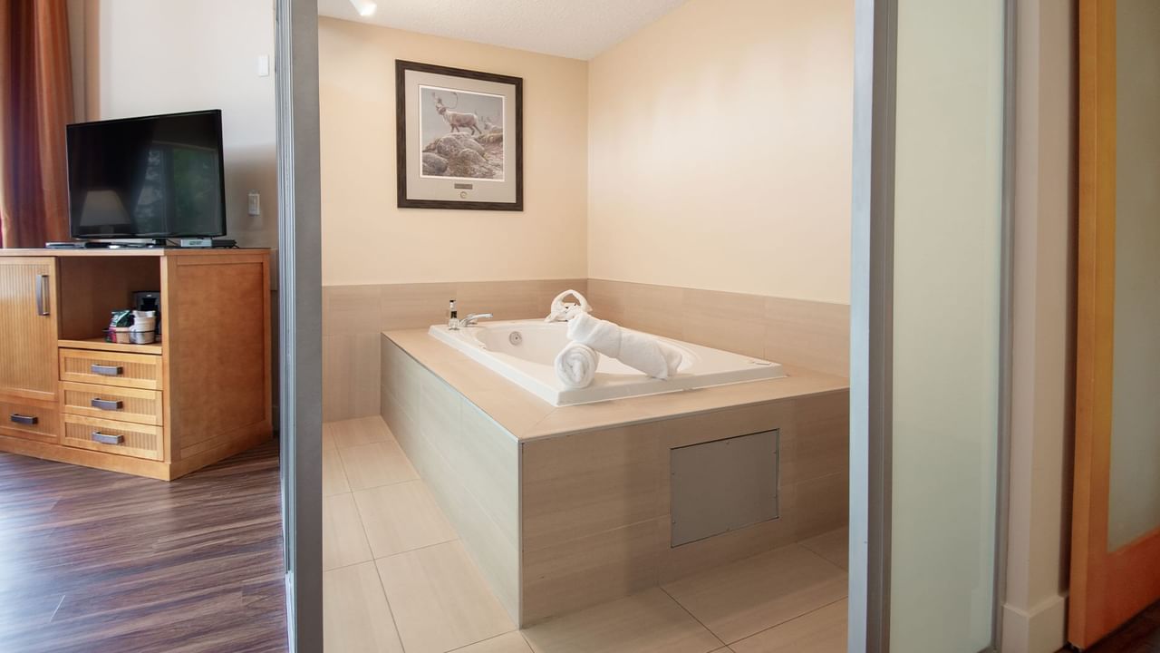 Hotel suite with a jetted tub
