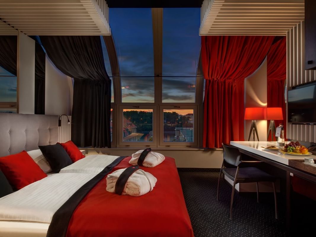 Sunset top room
