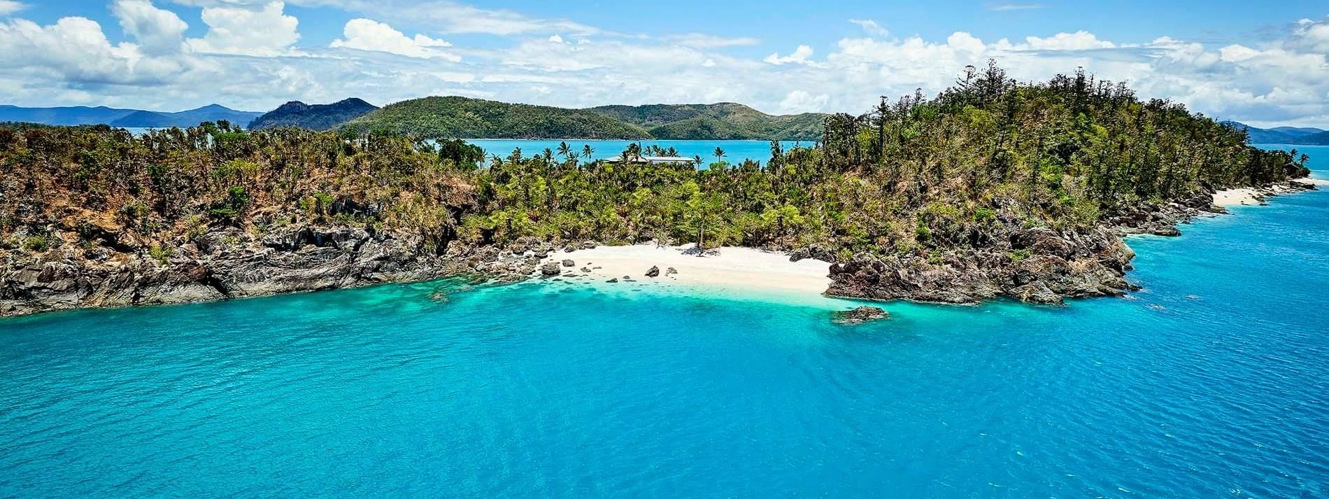 View of island with trees near Daydream Island Resort