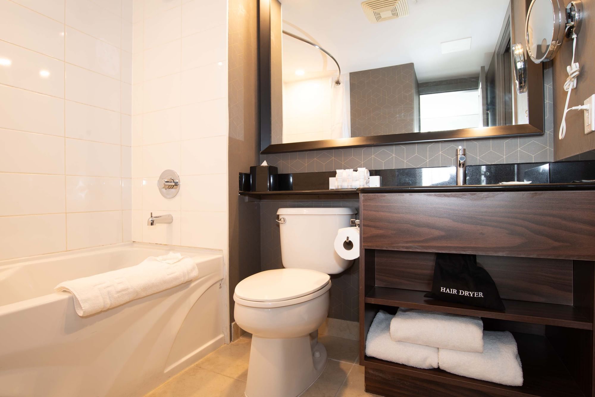 Standard Suite, 1 King Bed, Kitchen, Washer Dryer | Sandman