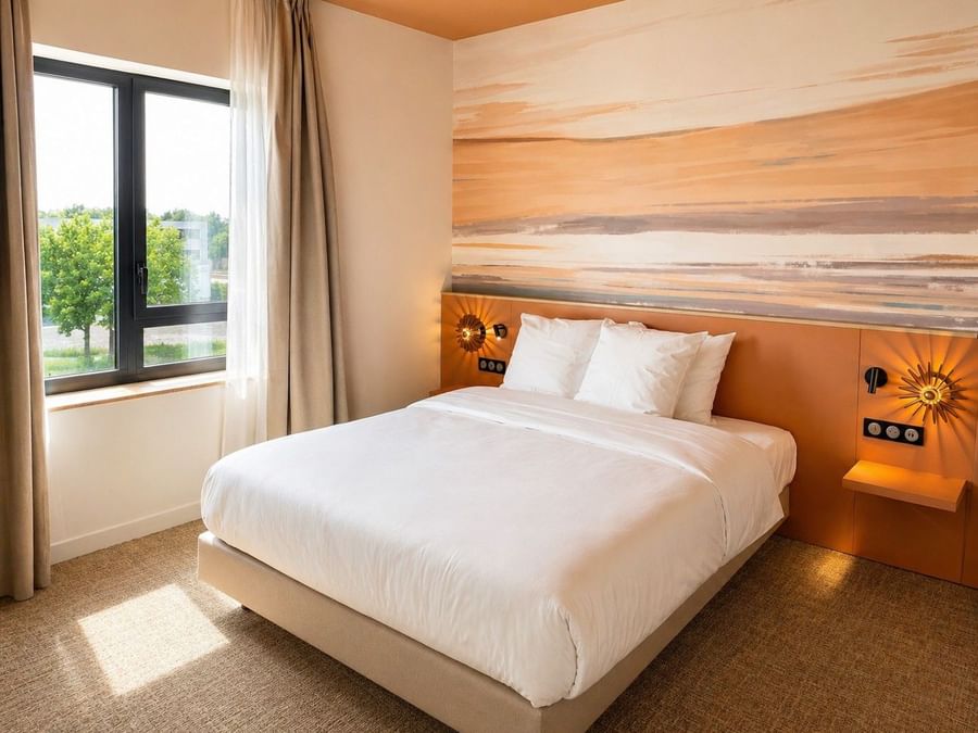 Chambre double classique bien aménagée avec vue à Chantepie chez Osmo Hôtel