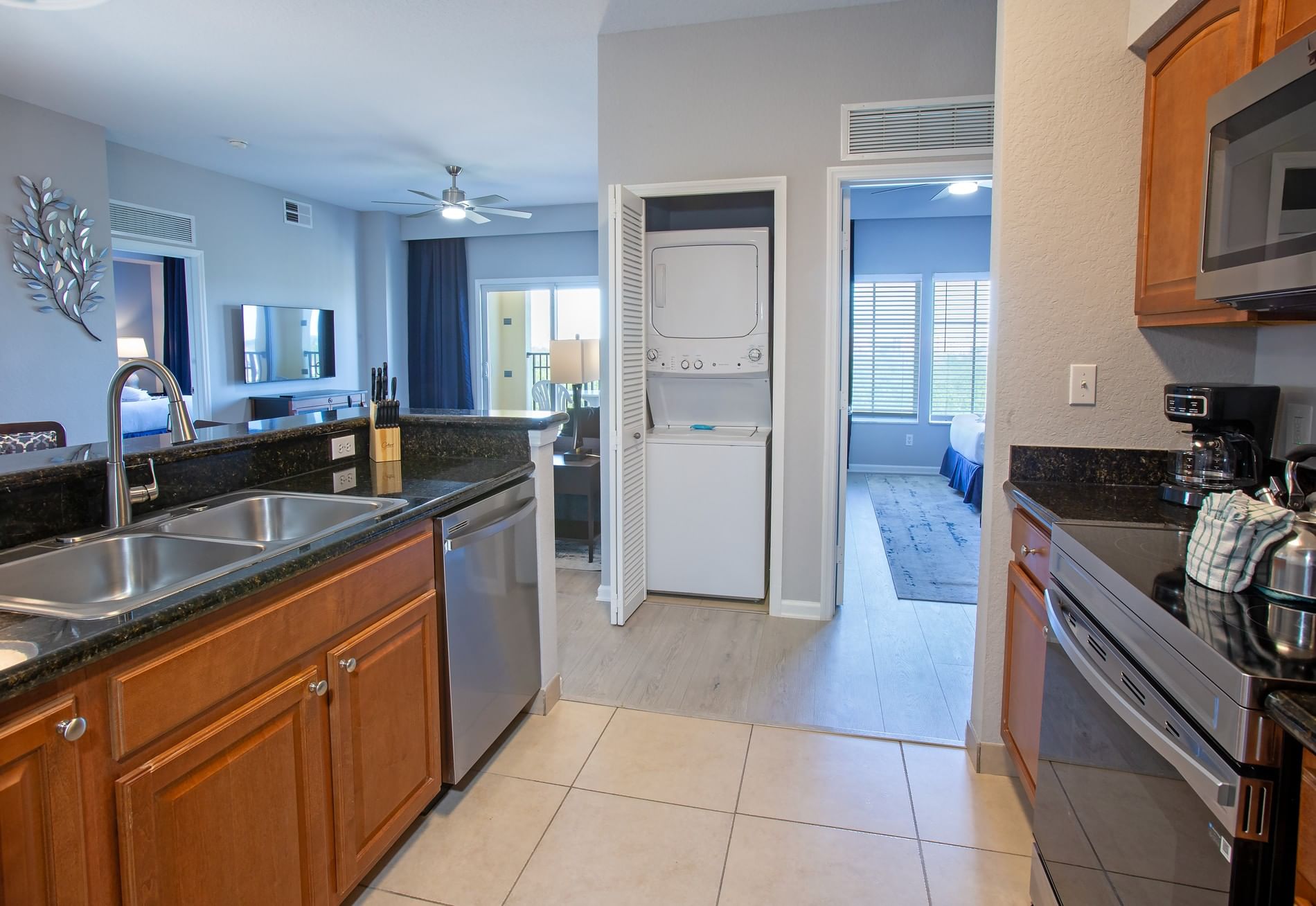 LBV Signature Suites - 2 Bedroom 2 Bath - Washer and Dryer