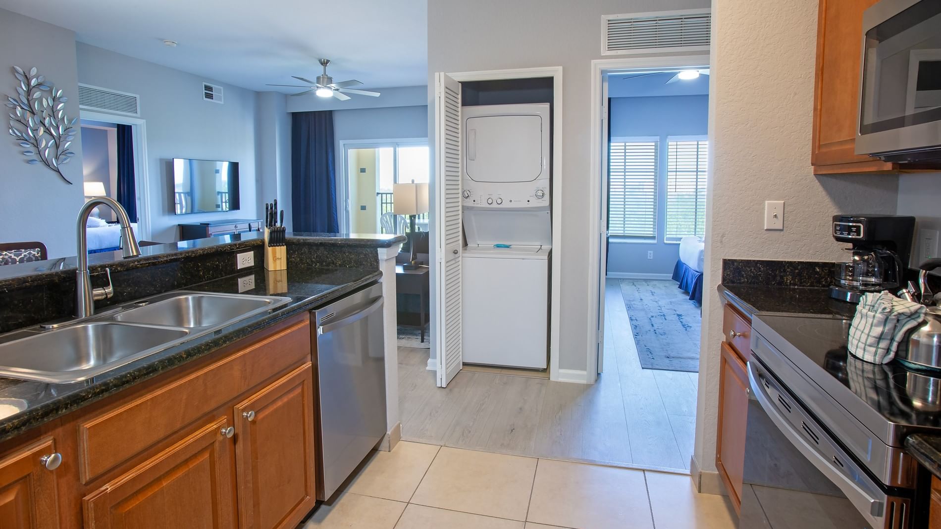 LBV Signature Suites - 2 Bedroom 2 Bath - Washer and Dryer