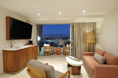 Infinity Two Queens Suite Lounge at Cabo Villas Beach Resort
