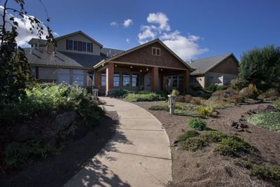 oregon garden resort entrance