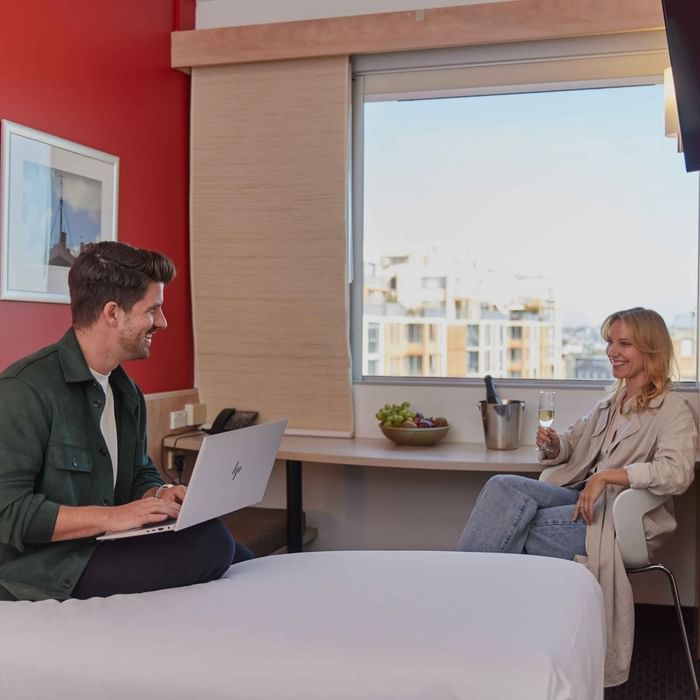 Couple in room at ibis Darling Harbour