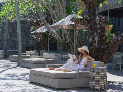 Outdoor Lounge | Peppers Seminyak 