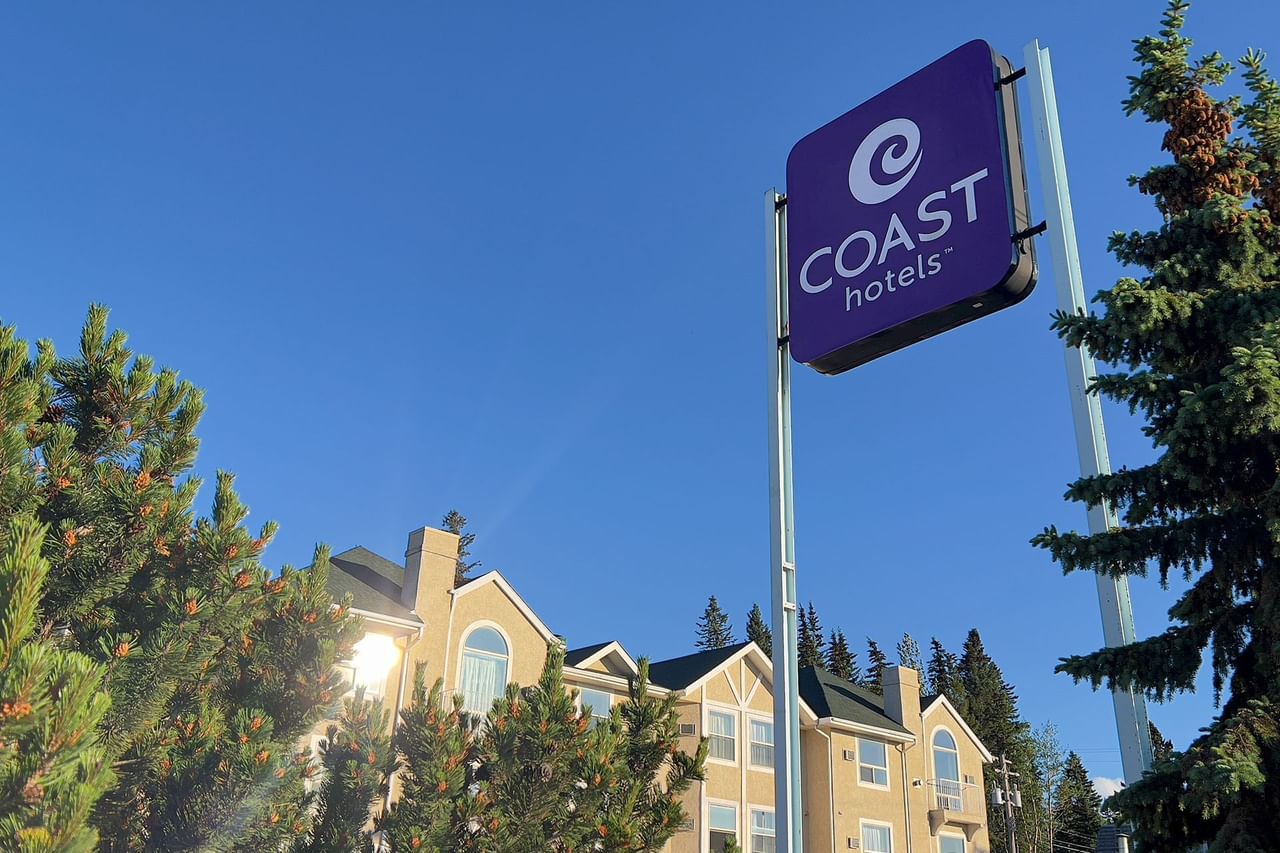 Coast Hinton Hotel in Alberta, exterior with sign
